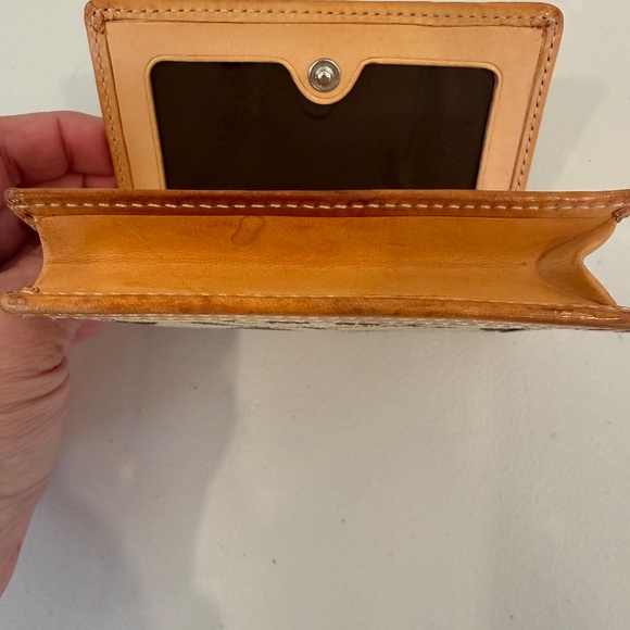 Coach Signature Vachetta Card Holder - Picture 7 of 7